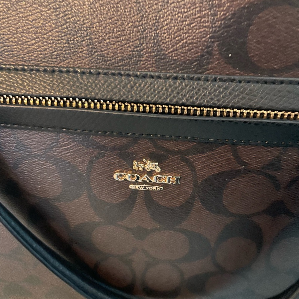 Coach City Tote - Picture 2 of 7